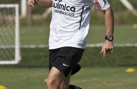 Alessandro durante o treino de hoje pela manh no CT Joaquim Grava, no Parque Ecolgico do Tiete. Este time que treinou hoje, e o time titular que se prepara para o jogo de volta pela Pr Libertadores 2011 contra o Tolima, da Colmbia, dia 02/02, na cidade de Ibague
