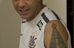 Chico nos vestirios antes da partida entre Corinthians x Ituano/Itu, como complemento da 6 rodada do Campeonato Paulista de 2011, realizada esta noite no estdio do Pacaembu