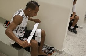 Liedson que faz sua estreia hoje nos vestirios antes da partida entre Corinthians x Ituano/Itu, como complemento da 6 rodada do Campeonato Paulista de 2011, realizada esta noite no estdio do Pacaembu