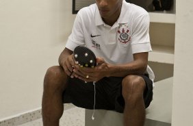 Liedson que faz sua estreia nos vestirios antes da partida entre Corinthians x Ituano/Itu, como complemento da 6 rodada do Campeonato Paulista de 2011, realizada esta noite no estdio do Pacaembu