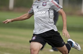 Danilo durante o treino desta tarde no CT Joaquim Grava, no Parque Ecolgico do Tiete. O time se prepara para o jogo contra o Mogi Mirim, quinta-feira, dia 17/02, complementando a 4 rodada do Campeonato Paulista 2011