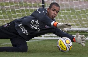 Danilo durante o treino desta tarde no CT Joaquim Grava, no Parque Ecolgico do Tiete. O time se prepara para o jogo contra o Mogi Mirim, quinta-feira, dia 17/02, complementando a 4 rodada do Campeonato Paulista 2011