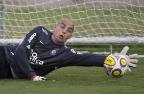 Julio Cesar durante o treino desta tarde no CT Joaquim Grava, no Parque Ecolgico do Tiete. O time se prepara para o jogo contra o Mogi Mirim, quinta-feira, dia 17/02, complementando a 4 rodada do Campeonato Paulista 2011