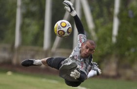 Rafael Santos durante o treino desta tarde no CT Joaquim Grava, no Parque Ecolgico do Tiete. O time se prepara para o jogo contra o Mogi Mirim, quinta-feira, dia 17/02, complementando a 4 rodada do Campeonato Paulista 2011