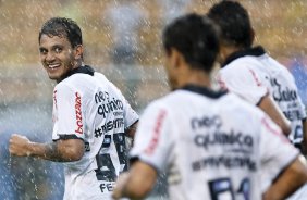 Durante a partida entre Corinthians x Santos, vlida pela 9 rodada do Campeonato Paulista de 2011, realizada esta tarde no estdio do Pacaembu