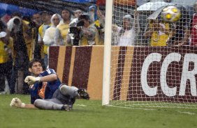 Durante a partida entre Corinthians x Santos, vlida pela 9 rodada do Campeonato Paulista de 2011, realizada esta tarde no estdio do Pacaembu