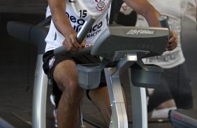 Paulinho durante o treino desta manh no CT Joaquim Grava, no Parque Ecolgico do Tiete. O time se prepara para o jogo contra o Grmio Prudente, sbado, dia 26/02, no Pacaembu, pela 10 rodada do Campeonato Paulista 2011