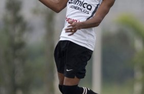 Liedson durante o treino do Corinthians esta tarde no CT Joaquim Grava, no Parque Ecolgico do Tiete. O time se prepara para o jogo contra o Grmio Prudente, sbado, dia 26/02, no Pacaembu, pela 10 rodada do Campeonato Paulista 2011