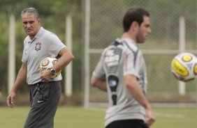 O tcnico Tite do Corinthians durante treino realizado no CT Joaquim Grava