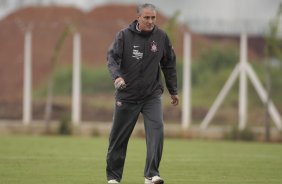 O tcnico Tite do Corinthians durante treino realizado no CT Joaquim Grava