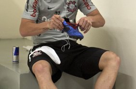 Bruno Cesar nos vestirios antes da partida entre Corinthians x Ponte Preta/Campinas, vlida pela 12 rodada do Campeonato Paulista de 2011, realizada esta noite no estdio do Pacaembu