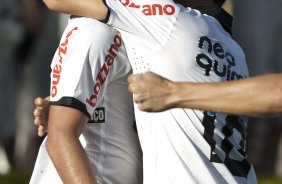 Willian comemora seu primeito gol durante a partida entre Mirassol x Corinthians, realizada esta tarde no estádio José Maria de Campos Maia, em Mirassol/SP, pela 13ª rodada do Campeonato Paulista 2011