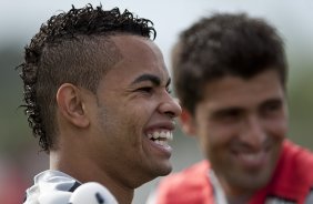 Dentinho durante o treino do Corinthians realizado esta tarde no CT Joaquim Grava, Parque Ecolgico do Tiete. O time se prepara para o jogo contra o Oeste, amanh, 4a. feira dia 23/03, no estdio do Pacaembu, pela 15 rodada do Campeonato Paulista 2011