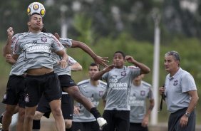 Dentinho; Jorge Henrique e Tite durante o treino do Corinthians realizado esta tarde no CT Joaquim Grava, Parque Ecolgico do Tiete. O time se prepara para o jogo contra o Oeste, amanh, 4a. feira dia 23/03, no estdio do Pacaembu, pela 15 rodada do Campeonato Paulista 2011