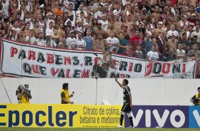 Dentinho deixa o campo expulso durante a partida entre So Paulo x Corinthians, realizada esta tarde no estdio Arena de Barueri, pela 16 rodada do Campeonato Paulista 2011