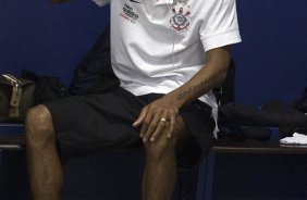 Liedson nos vestirios antes da partida entre So Paulo x Corinthians, realizada esta tarde no estdio Arena de Barueri, pela 16 rodada do Campeonato Paulista 2011