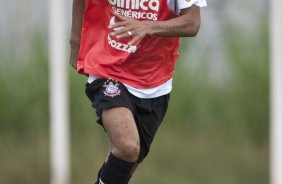 Liedson durante o treino do Corinthians realizado esta manh no CT Joaquim Grava, Parque Ecolgico do Tiete. O time se prepara para o jogo contra o Botafogo/RP, domingo dia 03/04/2011, no estdio Santa Cruz em Ribeiro Preto, pela 17 rodada do Campeonato Paulista 2011