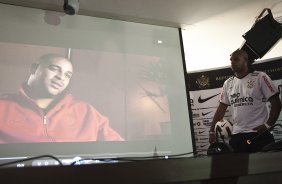 O atacante Adriano foi apresentado hoje pelo Corinthians, como o mais novo reforco para 2011, antes do treino desta tarde no CT Joaquim Grava, Parque Ecológico do Tiete. O time se prepara para o jogo contra o Botafogo/RP, domingo dia 03/04/2011, no estádio Santa Cruz em Ribeirão Preto, pela 17ª rodada do Campeonato Paulista 2011