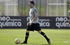 Chicão durante o treino do Corinthians realizado esta manhã no CT Joaquim Grava, Parque Ecológico do Tiete. O time se prepara para o jogo contra o Botafogo/RP, amanhã, domingo dia 03/04/2011, no estádio Santa Cruz em Ribeirão Preto, pela 17ª rodada do Campeonato Paulista 2011