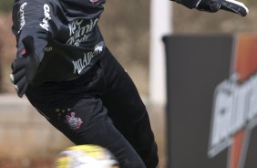 Julio Cesar durante o treino do Corinthians realizado esta manhã no CT Joaquim Grava, Parque Ecológico do Tiete. O time se prepara para o jogo contra o Botafogo/RP, amanhã, domingo dia 03/04/2011, no estádio Santa Cruz em Ribeirão Preto, pela 17ª rodada do Campeonato Paulista 2011