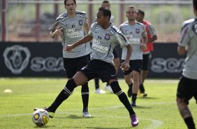 Liedson durante o treino do Corinthians realizado esta manh no CT Joaquim Grava, Parque Ecolgico do Tiete. O time se prepara para o jogo contra o Botafogo/RP, amanh, domingo dia 03/04/2011, no estdio Santa Cruz em Ribeiro Preto, pela 17 rodada do Campeonato Paulista 2011