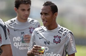 Liedson durante o treino do Corinthians realizado esta manh no CT Joaquim Grava, Parque Ecolgico do Tiete. O time se prepara para o jogo contra o Botafogo/RP, amanh, domingo dia 03/04/2011, no estdio Santa Cruz em Ribeiro Preto, pela 17 rodada do Campeonato Paulista 2011