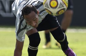 Liedson durante o treino do Corinthians realizado esta manh no CT Joaquim Grava, Parque Ecolgico do Tiete. O time se prepara para o jogo contra o Botafogo/RP, amanh, domingo dia 03/04/2011, no estdio Santa Cruz em Ribeiro Preto, pela 17 rodada do Campeonato Paulista 2011