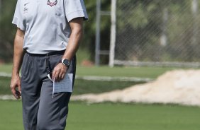 Tite durante o treino do Corinthians realizado esta manhã no CT Joaquim Grava, Parque Ecológico do Tiete. O time se prepara para o jogo contra o Botafogo/RP, amanhã, domingo dia 03/04/2011, no estádio Santa Cruz em Ribeirão Preto, pela 17ª rodada do Campeonato Paulista 2011