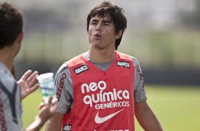 William que entra no lugar de Dentinho durante o treino do Corinthians realizado esta manh no CT Joaquim Grava, Parque Ecolgico do Tiete. O time se prepara para o jogo contra o Botafogo/RP, amanh, domingo dia 03/04/2011, no estdio Santa Cruz em Ribeiro Preto, pela 17 rodada do Campeonato Paulista 2011