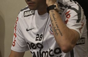 Chicão nos vestiários antes da partida entre Botafogo/RP x Corinthians, realizada esta noite no estádio Santa Cruz, pela 17ª rodada do Campeonato Paulista 2011. Ribeirão Preto/Sao Paulo/Brasil