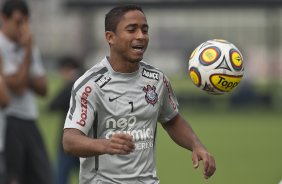 Jorge Henrique durante o treino do Corinthians realizado esta tarde no CT Joaquim Grava, Parque Ecolgico do Tiete. O time se prepara para o jogo contra o So Caetano, domingo dia 10/04/2011, no estdio do Pacaembu, pela 18 rodada do Campeonato Paulista 2011