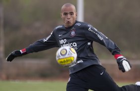 Julio Cesar durante o treino do Corinthians realizado esta tarde no CT Joaquim Grava, Parque Ecolgico do Tiete. O time se prepara para o jogo contra o So Caetano, domingo dia 10/04/2011, no estdio do Pacaembu, pela 18 rodada do Campeonato Paulista 2011