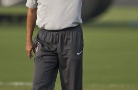 Tite durante o treino do Corinthians realizado esta tarde no CT Joaquim Grava, Parque Ecológico do Tiete. O time se prepara para o jogo contra o São Caetano, domingo dia 10/04/2011, no estádio do Pacaembu, pela 18ª rodada do Campeonato Paulista 2011