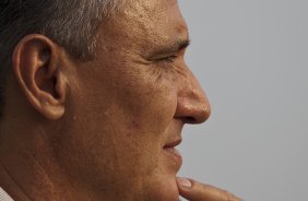 Tite durante o treino do Corinthians realizado esta tarde no CT Joaquim Grava, Parque Ecológico do Tiete. O time se prepara para o jogo contra o São Caetano, domingo dia 10/04/2011, no estádio do Pacaembu, pela 18ª rodada do Campeonato Paulista 2011