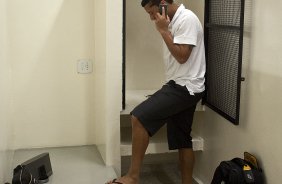 Ralf nos vestiários antes da partida entre Corinthians x São Caetano, realizada esta tarde no estádio do Pacaembu, pela 18ª rodada do Campeonato Paulista 2011