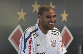 O atacante Adriano faz seu primeiro treino no Corinthians esta manhã no CT Joaquim Grava, no Parque Ecológico do Tiete. O time se prepara para o jogo contra o Santo André, domingo dia 17/04/2011, no estádio Bruno José Daniel, pela 19ª rodada, a última, do Campeonato Paulista 2011
