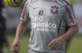 Bruno Cesar durante treino do Corinthians esta manh no CT Joaquim Grava, Parque Ecolgico do Tiete. O time se prepara para o jogo contra o Santos, domingo, dia 08/05,  tarde, no estdio do Pacaembu, primeiro jogo das finais do Campeonato Paulista 2011