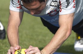 Bruno Cesar durante treino do Corinthians esta manh no CT Joaquim Grava, Parque Ecolgico do Tiete. O time se prepara para o jogo contra o Santos, domingo, dia 08/05,  tarde, no estdio do Pacaembu, primeiro jogo das finais do Campeonato Paulista 2011