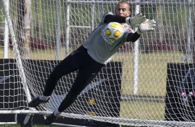 Rafael Santos durante treino do Corinthians esta manh no CT Joaquim Grava, Parque Ecolgico do Tiete. O time se prepara para o jogo contra o Santos, domingo, dia 08/05,  tarde, no estdio do Pacaembu, primeiro jogo das finais do Campeonato Paulista 2011