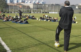 Tite durante treino do Corinthians esta manh no CT Joaquim Grava, Parque Ecolgico do Tiete. O time se prepara para o jogo contra o Santos, domingo, dia 08/05,  tarde, no estdio do Pacaembu, primeiro jogo das finais do Campeonato Paulista 2011