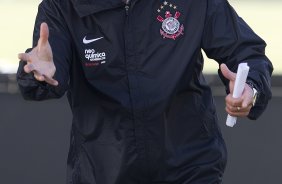 Tite durante treino do Corinthians esta manh no CT Joaquim Grava, Parque Ecolgico do Tiete. O time se prepara para o jogo contra o Santos, domingo, dia 08/05,  tarde, no estdio do Pacaembu, primeiro jogo das finais do Campeonato Paulista 2011