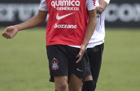 Dentinho e Liedson durante treino do Corinthians esta manh no CT Joaquim Grava, Parque Ecolgico do Tiete. O time se prepara para o jogo contra o Santos, amanh, domingo, dia 08/05,  tarde, no estdio do Pacaembu, primeiro jogo das finais do Campeonato Paulista 2011