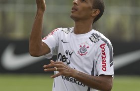 Liedson durante treino do Corinthians esta manh no CT Joaquim Grava, Parque Ecolgico do Tiete. O time se prepara para o jogo contra o Santos, amanh, domingo, dia 08/05,  tarde, no estdio do Pacaembu, primeiro jogo das finais do Campeonato Paulista 2011