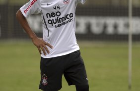 Liedson durante treino do Corinthians esta manh no CT Joaquim Grava, Parque Ecolgico do Tiete. O time se prepara para o jogo contra o Santos, amanh, domingo, dia 08/05,  tarde, no estdio do Pacaembu, primeiro jogo das finais do Campeonato Paulista 2011