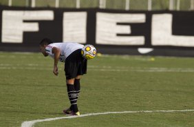 Dentinho durante o treino do Corinthians realizado esta tarde no CT Joaquim Grava, no Parque Ecológico do Tiete. O time se prepara para o jogo contra o Santos, domingo a tarde, dia 15/05, na Vila Belmiro, em Santos, decisão do Campeonato Paulista 2011