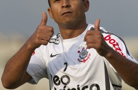 Jorge Henrique durante o treino do Corinthians realizado esta tarde no CT Joaquim Grava, no Parque Ecológico do Tiete. O time se prepara para o jogo contra o Santos, domingo a tarde, dia 15/05, na Vila Belmiro, em Santos, decisão do Campeonato Paulista 2011