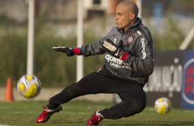 Julio Cesar durante o treino do Corinthians realizado esta tarde no CT Joaquim Grava, no Parque Ecológico do Tiete. O time se prepara para o jogo contra o Santos, domingo a tarde, dia 15/05, na Vila Belmiro, em Santos, decisão do Campeonato Paulista 2011