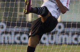 Liedson durante o treino do Corinthians realizado esta tarde no CT Joaquim Grava, no Parque Ecológico do Tiete. O time se prepara para o jogo contra o Santos, domingo a tarde, dia 15/05, na Vila Belmiro, em Santos, decisão do Campeonato Paulista 2011