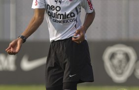 Liedson durante o treino do Corinthians realizado esta tarde no CT Joaquim Grava, no Parque Ecológico do Tiete. O time se prepara para o jogo contra o Santos, domingo a tarde, dia 15/05, na Vila Belmiro, em Santos, decisão do Campeonato Paulista 2011