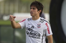 Willian durante o treino do Corinthians realizado esta tarde no CT Joaquim Grava, no Parque Ecológico do Tiete. O time se prepara para o jogo contra o Santos, domingo a tarde, dia 15/05, na Vila Belmiro, em Santos, decisão do Campeonato Paulista 2011